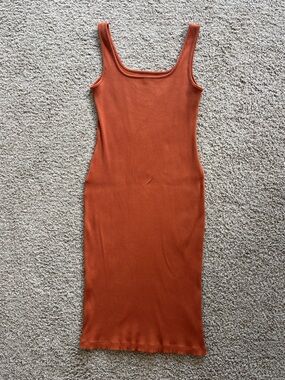 Uniqlo Ribbed Midi Dress